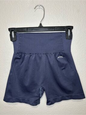NWOT AYBL Balance V2 Seamless Shorts Size M Dark Gray Workout
